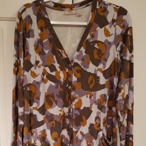 LOGO by Lori Goldstein top